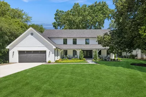 1436 Lawrence Ave, Lake Forest, IL 60045