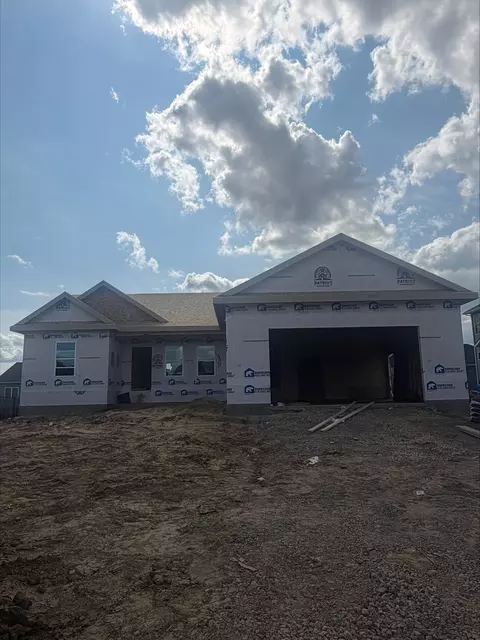 6142 Thor Ave, Davenport, IA 52807