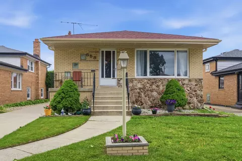 558 Manistee Ave, Calumet City, IL 60409
