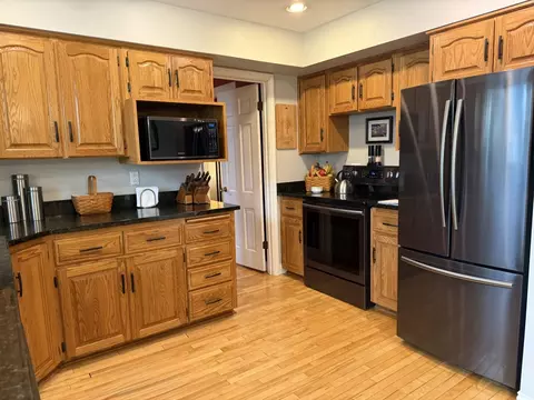 Kitchen - 7 Westminster Dr, Spring Valley, IL 61362 photo 5 of 7
