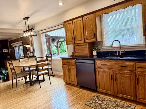 Kitchen - 7 Westminster Dr, Spring Valley, IL 61362 photo 6 of 7