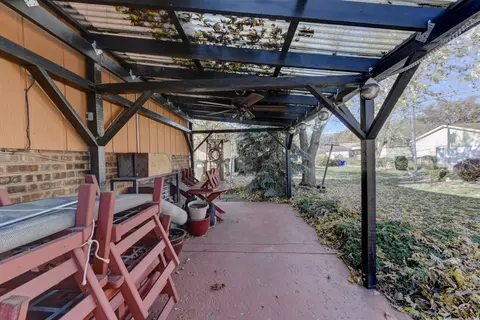 Exterior - 181 W 28th St, South Chicago Heights, IL 60411 photo 3 of 8
