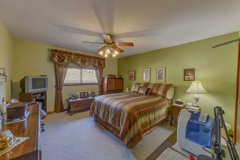 Bedroom - 181 W 28th St, South Chicago Heights, IL 60411 photo 1 of 1
