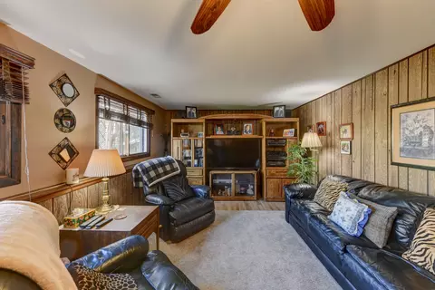 Living - 181 W 28th St, South Chicago Heights, IL 60411 photo 3 of 4