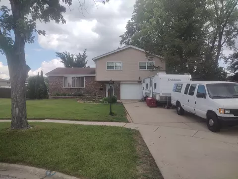 1420 W Jo Ann Ln, Addison, IL 60101