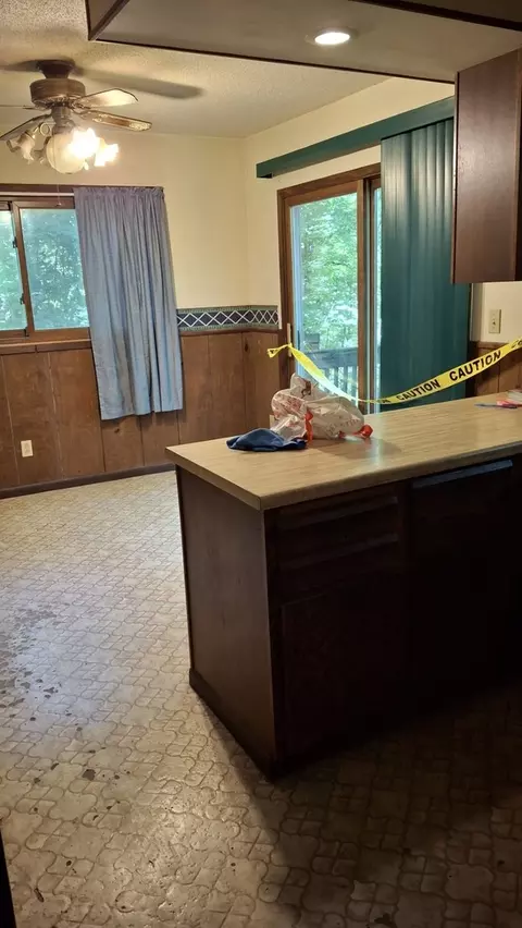 Kitchen - 2580 E 450th Rd, Oglesby, IL 61348 photo 2 of 2