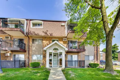 10428 Ridgeland Ave #6, Chicago Ridge, IL 60415