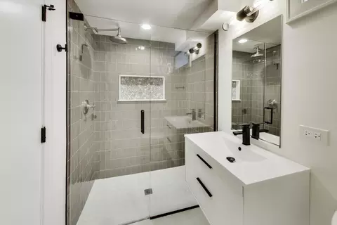 Bath - 1503 Clinton Pl, River Forest, IL 60305 photo 9 of 9