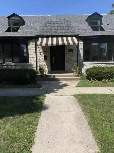Exterior - 1503 Clinton Pl, River Forest, IL 60305 photo 9 of 9