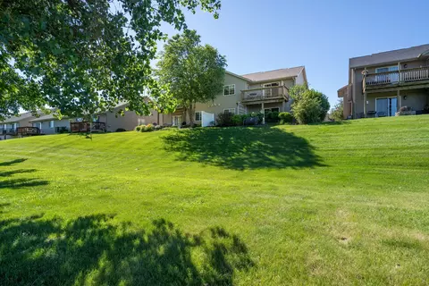 Exterior - 1636 E Lomar St, Eldridge, IA 52748 photo 12 of 12