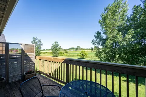 Exterior - 1636 E Lomar St, Eldridge, IA 52748 photo 6 of 12