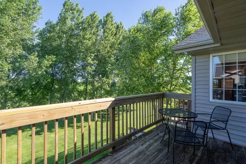 Exterior - 1636 E Lomar St, Eldridge, IA 52748 photo 4 of 12