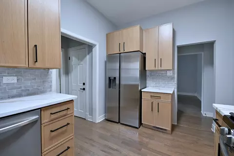 Kitchen - 6424 Sinclair Ave, Berwyn, IL 60402 photo 5 of 11