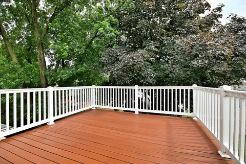 Exterior - 6424 Sinclair Ave, Berwyn, IL 60402 photo 8 of 11