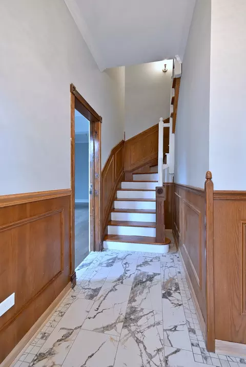 Entry Way - 6424 Sinclair Ave, Berwyn, IL 60402 photo 3 of 6