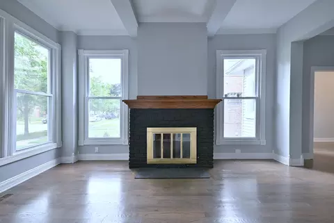 Living - 6424 Sinclair Ave, Berwyn, IL 60402 photo 1 of 5