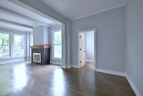 Living - 6424 Sinclair Ave, Berwyn, IL 60402 photo 4 of 5