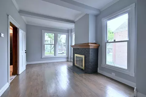Living - 6424 Sinclair Ave, Berwyn, IL 60402 photo 3 of 5