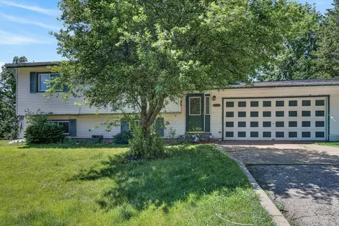 3415 E Crystal Lake Ave, Crystal Lake, IL 60014