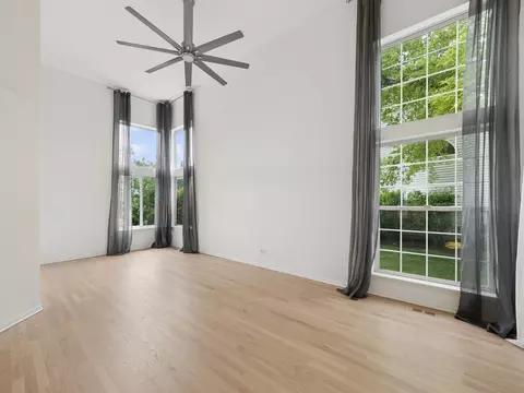 Living - 7943 Dada Dr, Gurnee, IL 60031 photo 2 of 4
