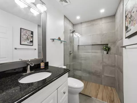 Bath - 7943 Dada Dr, Gurnee, IL 60031 photo 1 of 3