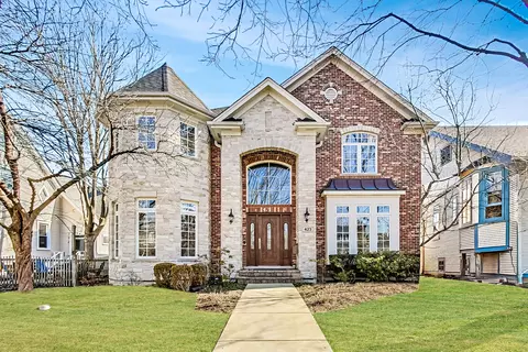 423 Meacham Ave, Park Ridge, IL 60068