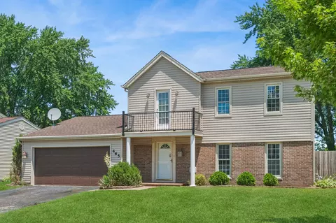 465 Ridgefield Dr, Roselle, IL 60172