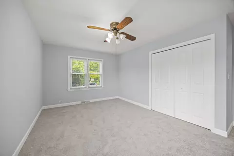 Bedroom - 939 Long Rd, Glenview, IL 60025 photo 6 of 7