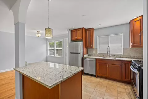 Kitchen - 939 Long Rd, Glenview, IL 60025 photo 1 of 4