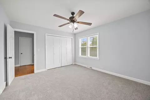 Bedroom - 939 Long Rd, Glenview, IL 60025 photo 3 of 7