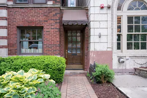 856 Hinman Ave #G, Evanston, IL 60202