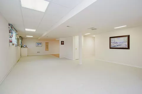 Other - 1438 Della Dr, Hoffman Estates, IL 60169 photo 4 of 11