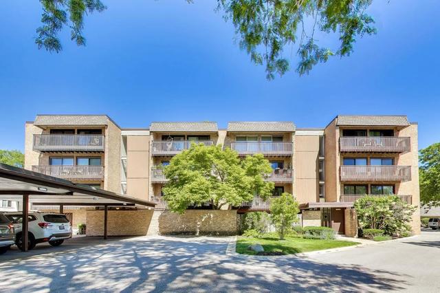 1845 Tanglewood Dr #3D, Glenview, IL 60025