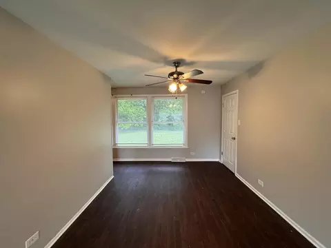 Living - 3312 Maple Ln, Hazel Crest, IL 60429 photo 7 of 8