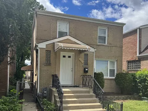 10048 S Saint Lawrence Ave, Chicago, IL 60628