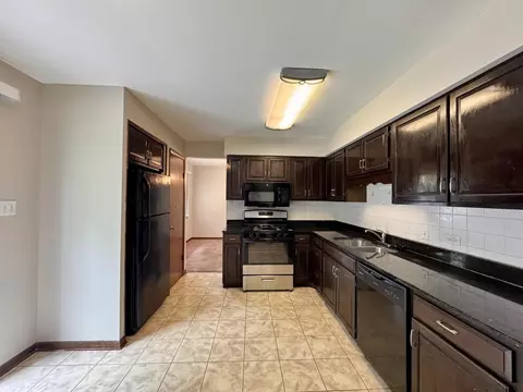 Kitchen - 17945 Maple St, Lansing, IL 60438 photo 2 of 3