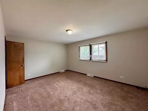Bedroom - 17945 Maple St, Lansing, IL 60438 photo 2 of 11