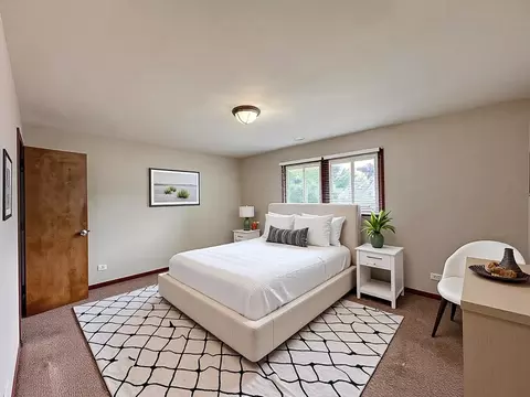Bedroom - 17945 Maple St, Lansing, IL 60438 photo 1 of 11