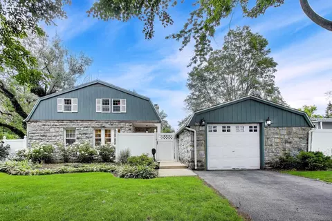 165 S Maple St, Palatine, IL 60067