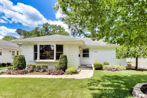 1010 Lyford Ln, Wheaton, IL 60189