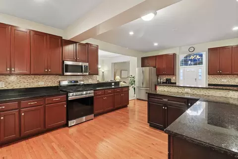 Kitchen - 16324 Hidden River Dr, Plainfield, IL 60586 photo 3 of 4