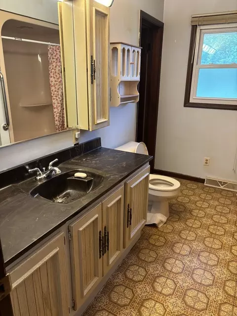 Bath - 301 S 2nd St, Walnut, IL 61376 photo 1 of 3
