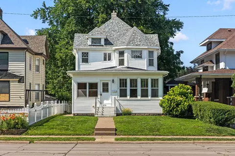108 W Central Park Ave, Davenport, IA 52803