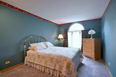 Bedroom - 213 John Dr, Bartlett, IL 60103 photo 3 of 5