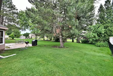 Exterior - 213 John Dr, Bartlett, IL 60103 photo 6 of 8