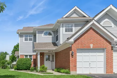 208 Chesterfield Ct #B, Schaumburg, IL 60193