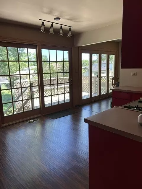 Kitchen - 329 Shield Ct, Bolingbrook, IL 60440 photo 1 of 5