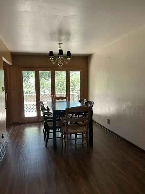Dining - 329 Shield Ct, Bolingbrook, IL 60440 photo 1 of 2