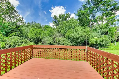 Exterior - 231 Hillcrest Ln, Steger, IL 60475 photo 4 of 10