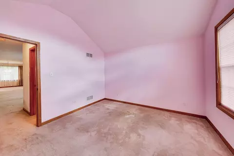Bedroom - 231 Hillcrest Ln, Steger, IL 60475 photo 8 of 9